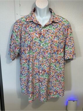 TOMMY BAHAMA The Bahama Coast Brightly Colored Villas & Palm Trees Print Size L